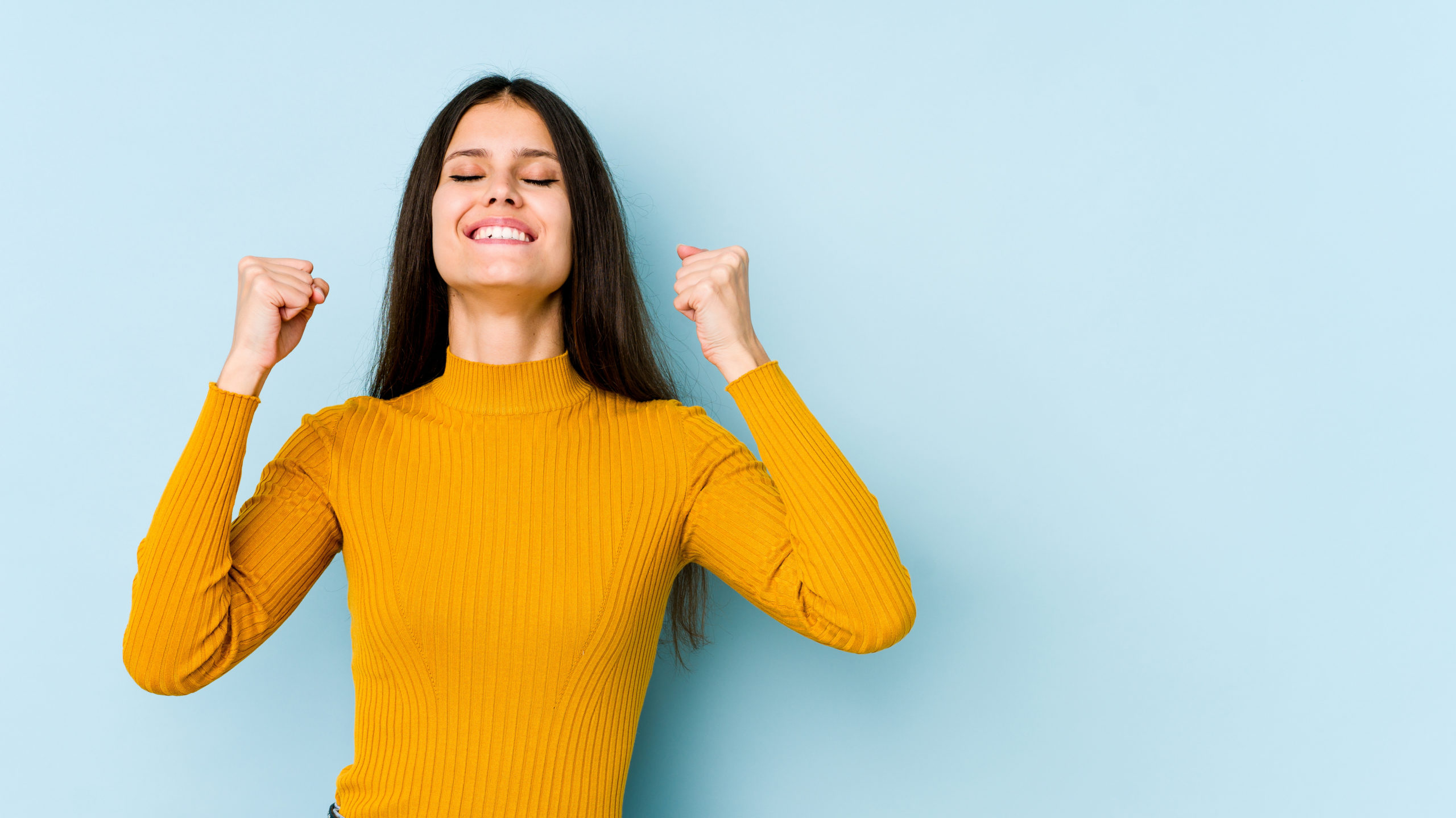 celebrating a victory, passion and enthusiasm, happy expression. Streitkulter ist Unternehmenskultur